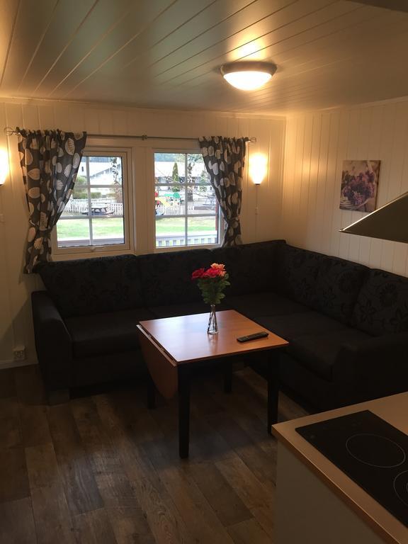 Steinvik Camping Moelv Camera foto